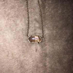 Kendra Scott necklace